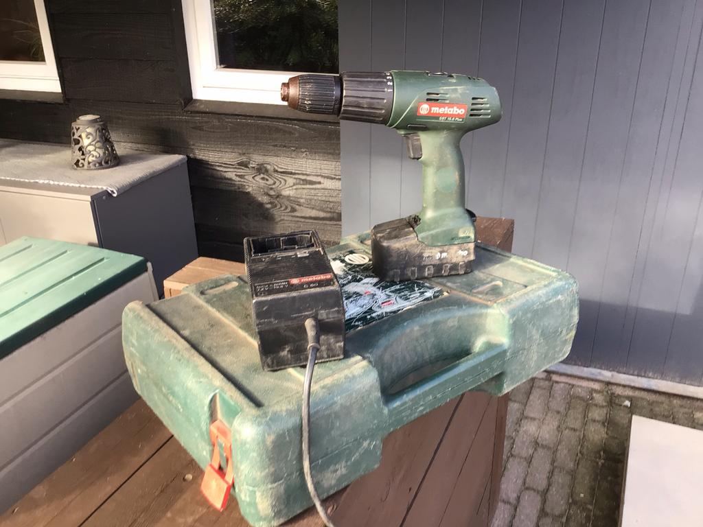 Accu boormachine van metabo., Ophalen, Gebruikt, Boormachine