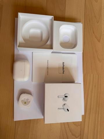 Airpods pro 1  beschikbaar voor biedingen