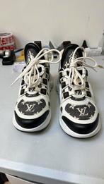 Prachtige Louis Vuitton sneakers mt 37,5, Louis Vuitton, Ophalen of Verzenden, Zo goed als nieuw, Sneakers of Gympen