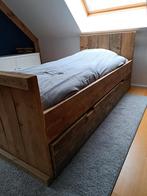 Bed steigerhout met bureau en speelgoedkist, Huis en Inrichting, Slaapkamer | Bedden, 90 cm, Zo goed als nieuw, Ophalen