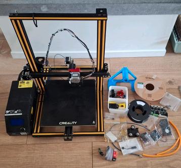 creality 3d CR-10S met accessoires en reserve onderdelen  beschikbaar voor biedingen