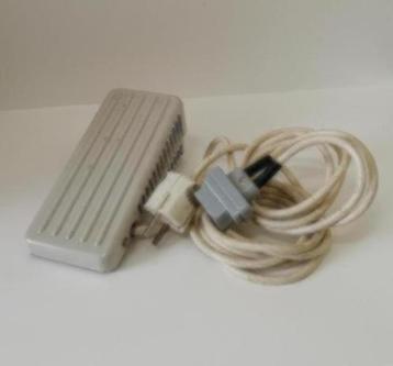 Naaimachine Voetschakelaar beschikbaar voor biedingen