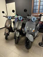 ❗️SPLINTERNIEUWE Santini Capri Scooters 25/45❗️, Maximaal 45 km/u, Nieuw, Santini Capri, Benzine