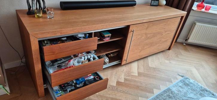 Houten Dressoir met Schuifdeuren en Lades, Huis en Inrichting, Kasten | Dressoirs, Gebruikt, 150 tot 200 cm, 50 tot 75 cm, Met lade(s)