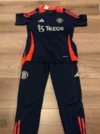 Manchester United teneu ZGAN, Kinderen en Baby's, Kinderkleding | Maat 152, Ophalen, Zo goed als nieuw, Jongen of Meisje, Setje