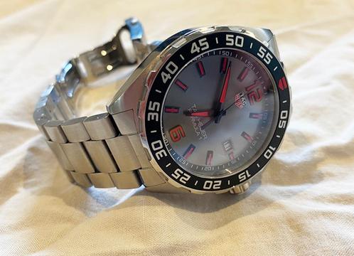 TAG Heuer Formula 1 Sunburst Dial Limited Edition, Sieraden, Tassen en Uiterlijk, Horloges | Heren, Zo goed als nieuw, Polshorloge