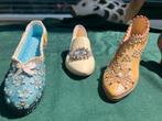 Miniatuur schoenen  ‘Just the right shoe’, Ophalen of Verzenden, Zo goed als nieuw, Sneakers of Gympen