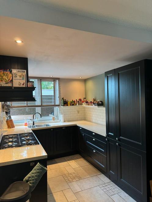 Mooie zwarte keuken, Huis en Inrichting, Keuken | Complete keukens, Gebruikt, U-keuken, Zwart, Composiet, Hoogglans of Gelakt