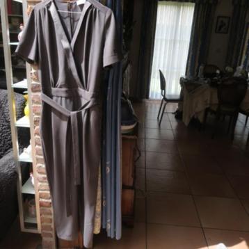 Jumpsuit grijs met knooplint v-hals Heart Mind mt 40 beschikbaar voor biedingen