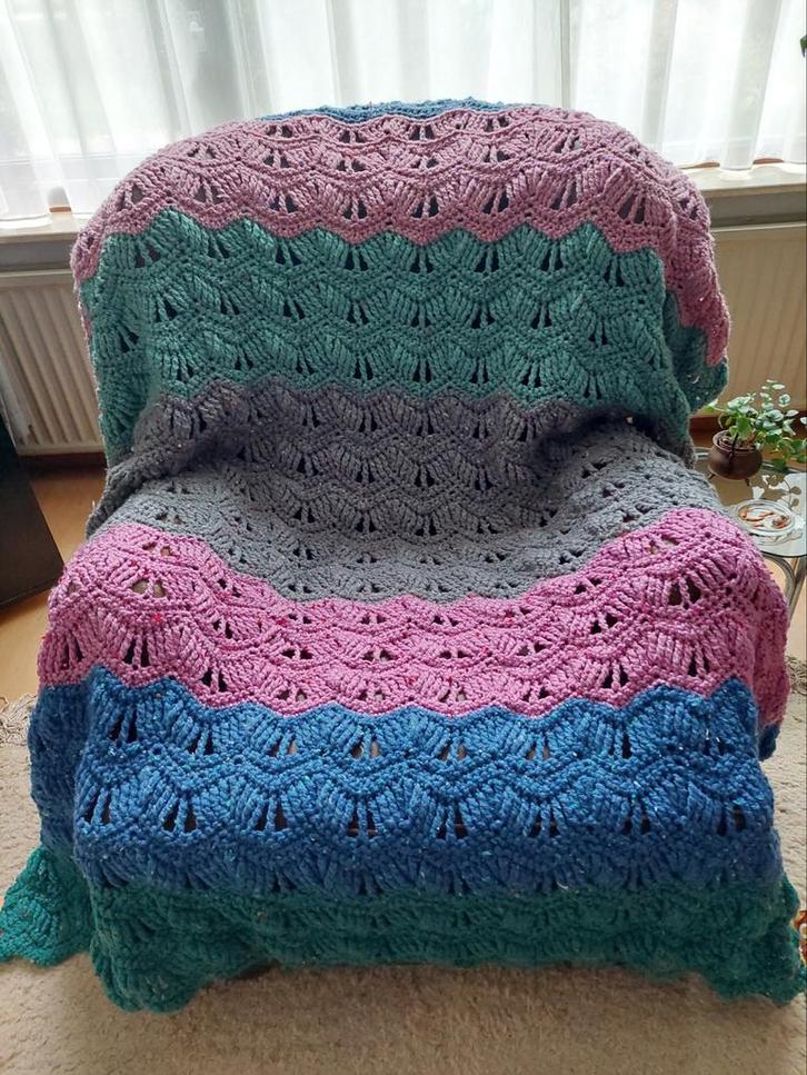 Kleurrijk gehaakte warme (woon)deken, Huis en Inrichting, Woonaccessoires | Plaids en Woondekens, Nieuw, Ophalen of Verzenden