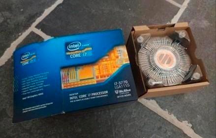Intel Core i7 Processor koeler voor i7-3770 LGA1155 Socket, Computers en Software, Processors, Zo goed als nieuw, 3 tot 4 Ghz