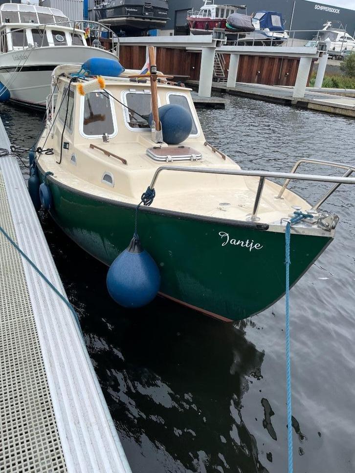 Boot polyester, Watersport en Boten, Motorboten en Motorjachten, Gebruikt, Polyester, 6 tot 9 meter, Diesel, Binnenboordmotor