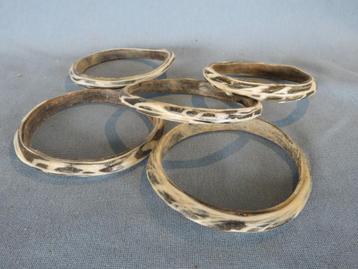 Koptische armbanden van gekleurd glas - 18e - 20e eeuw beschikbaar voor biedingen