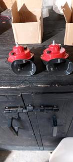 Claxon, Ophalen, Nieuw