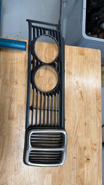 Bmw e 21 nieren / rechter grill beschikbaar voor biedingen