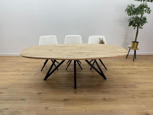 Eiken deens ovale tafel met flower onderstel, Huis en Inrichting, Tafels | Eettafels, Nieuw, Eikenhout