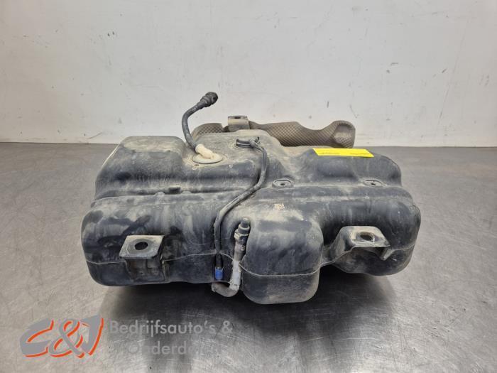 Adblue tank van een Renault Master, Auto-onderdelen, Brandstofsystemen, Renault, Gebruikt, 3 maanden garantie, Ophalen of Verzenden