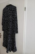 Modieuze nieuwe zwart-wit jurk van YOEK. Maat L., Yoek, Verzenden, Nieuw, Jurk
