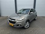 Hyundai Ix35 2.0i i-Catcher / leder / pano / navi, Auto's, 4 cilinders, 163 pk, 1600 kg, Stoelverwarming