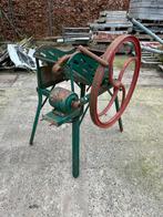 Antieke bietenmolen, opknapper, Ophalen