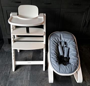 Kidsmill up kinderstoel:WIT:Complete set in zeer goede staat beschikbaar voor biedingen