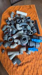 Mix koppelingen 32 mm, Doe-het-zelf en Verbouw, Buizen en Afvoer, Ophalen, Zo goed als nieuw, Pvc, Minder dan 2 meter