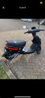 MIU Elektrische Scooter - Extra accu, Fietsen en Brommers, Ophalen, Overige modellen, Maximaal 45 km/u, Elektrisch