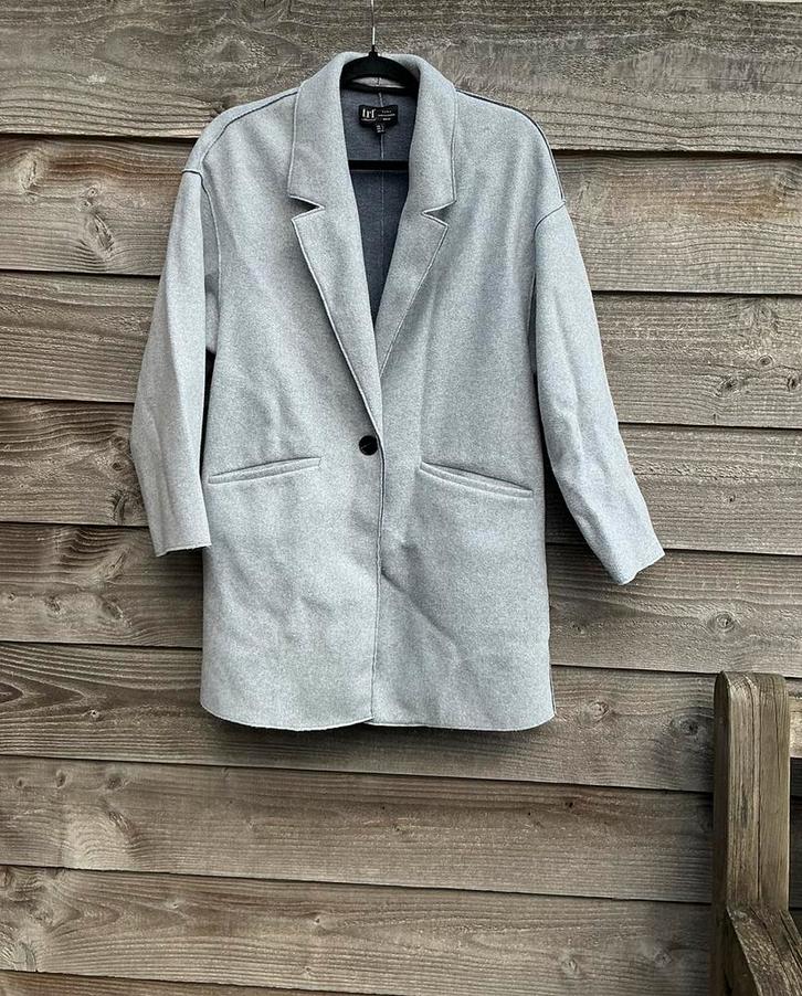 ZARA Trafaluc oversized jas mt S, Kleding | Dames, Jasjes, Kostuums en Pakken, Zo goed als nieuw, Jasje, Maat 36 (S), Grijs, Ophalen of Verzenden