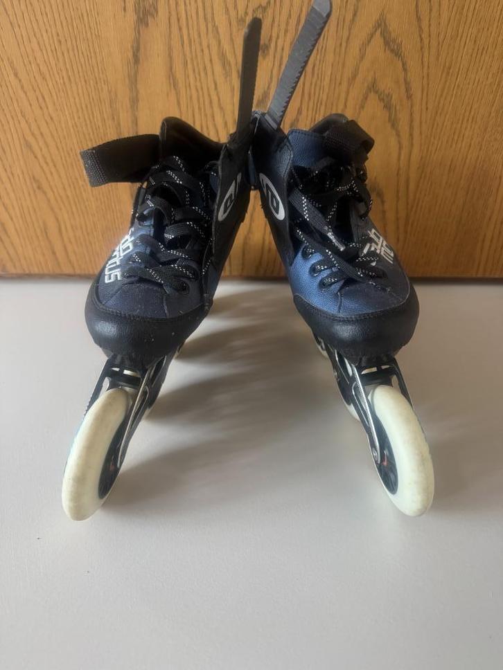 Cådomotus Rookie One skeelers - maat 38 zo goed als nieuws, Sport en Fitness, Skeelers, Zo goed als nieuw, Inline skates 4 wielen
