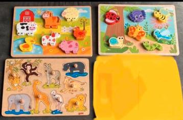 Houten knopjes / noppen leg puzzels beschikbaar voor biedingen