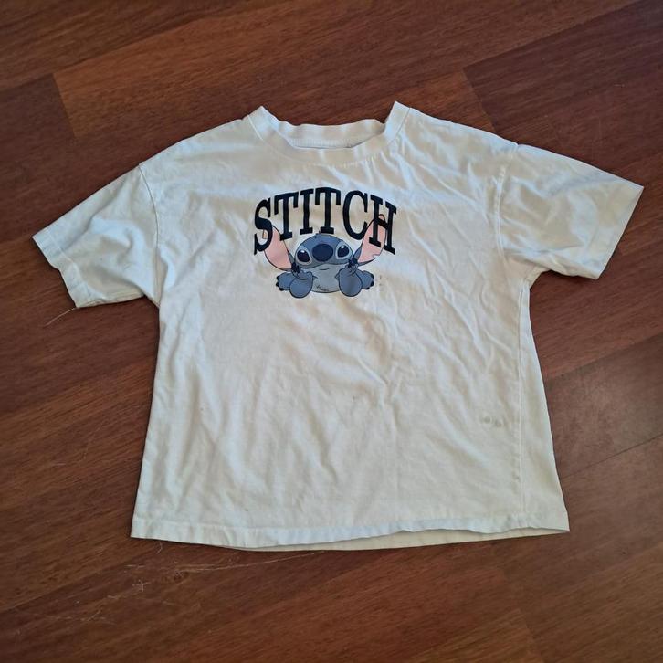 👕 Wit Lilo & Stitch T-shirt – C&A – maat 140 🤍✨, Kinderen en Baby's, Kinderkleding | Maat 140, Gebruikt, Meisje, Shirt of Longsleeve