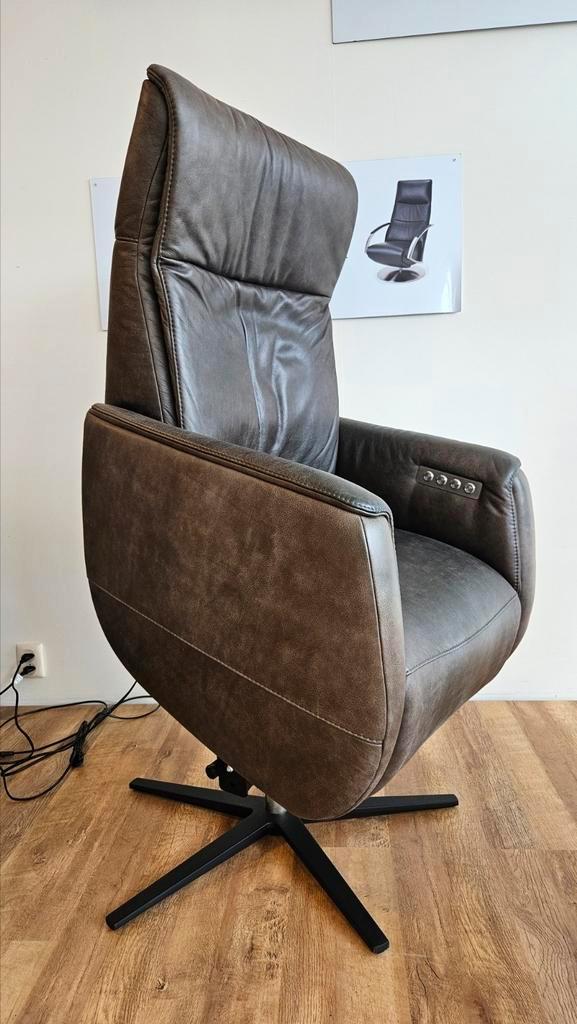 Sta op stoel /fauteuil met elektrische lende/massage functie, Huis en Inrichting, Fauteuils, Gebruikt, 50 tot 75 cm, 75 tot 100 cm
