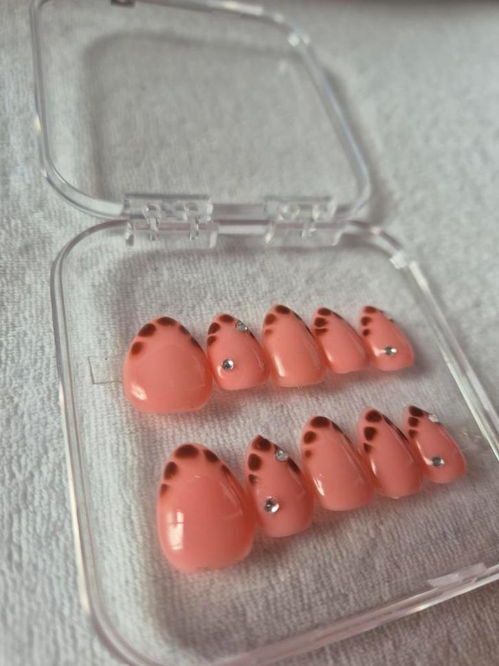 Press on nails, Sieraden, Tassen en Uiterlijk, Uiterlijk | Cosmetica en Make-up, Nieuw, Handen en Nagels, Verzenden