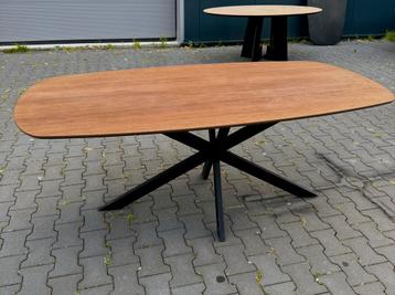200 x 100 cm Deens ovaal eiken beschikbaar voor biedingen
