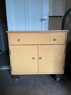 Vintage kastje Commode Geel/Bruin, Huis en Inrichting, Ophalen, 25 tot 50 cm, 100 tot 150 cm