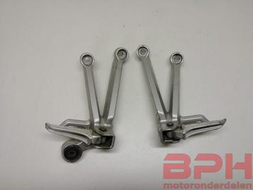 Duo voetsteunen Suzuki GSX-R 600 750 K4 - K5 2004 t/m 2005 v beschikbaar voor biedingen