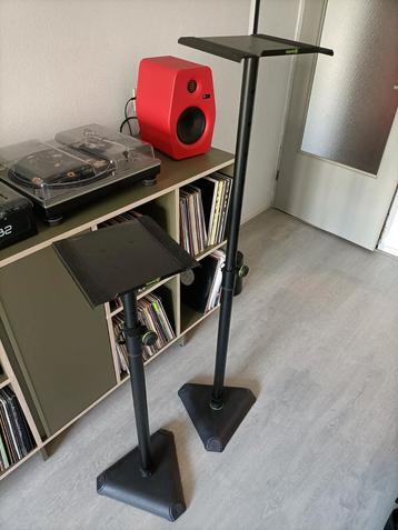 Gravity SP 3202 studio monitor standaarden beschikbaar voor biedingen