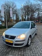 Volkswagen Polo 1.4 16V 59KW 2008 Grijs, Auto's, Volkswagen, Voorwielaandrijving, 4 cilinders, Handgeschakeld, Particulier