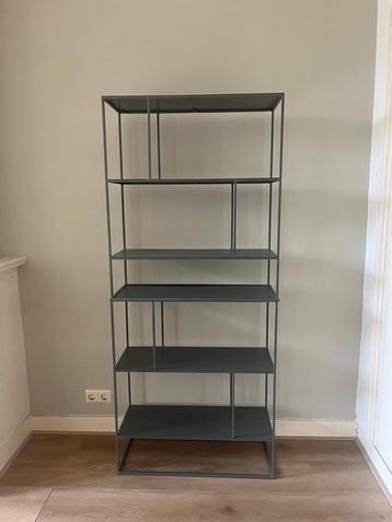 Zuiver Son Kast Grijs (2 stuks) beschikbaar voor biedingen