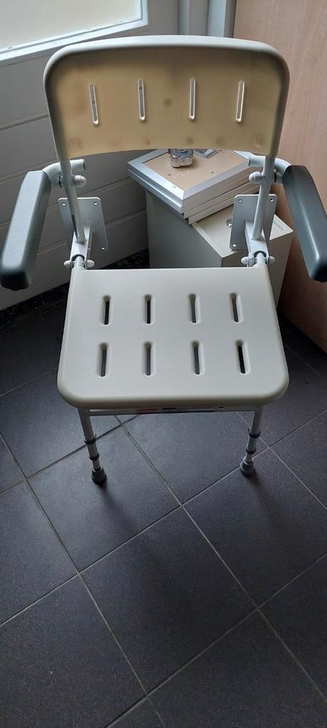 AIDAPT DOUCHESTOEL, Diversen, Verpleegmiddelen, Zo goed als nieuw, Ophalen of Verzenden