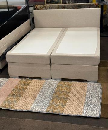 Boxspring inclusief bezorgen  beschikbaar voor biedingen