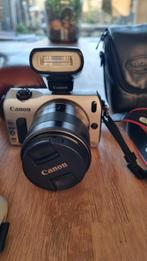 Canon eos M, 2 lenzen, flits en accessoires, Ophalen of Verzenden, Gebruikt, Canon
