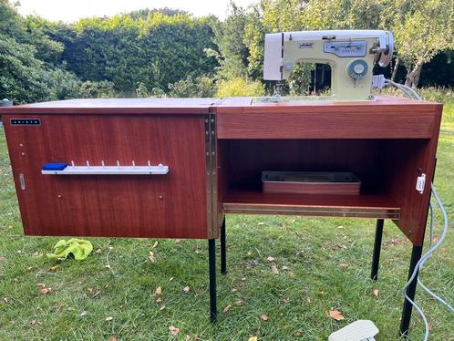 Vintage Acima naaimachinekastje werkend, Antiek en Kunst, Antiek | Naaimachines, Ophalen