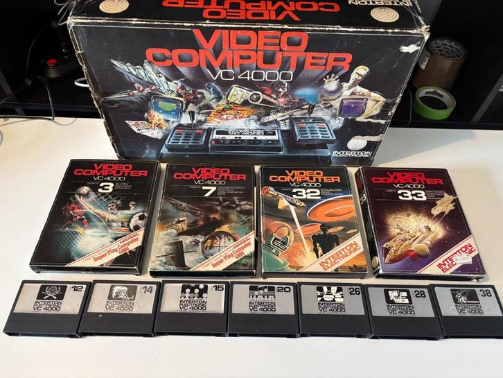 Interton VC4000 (boxed), Spelcomputers en Games, Spelcomputers | Atari, Overige modellen, Met 2 controllers, Met games, Ophalen of Verzenden