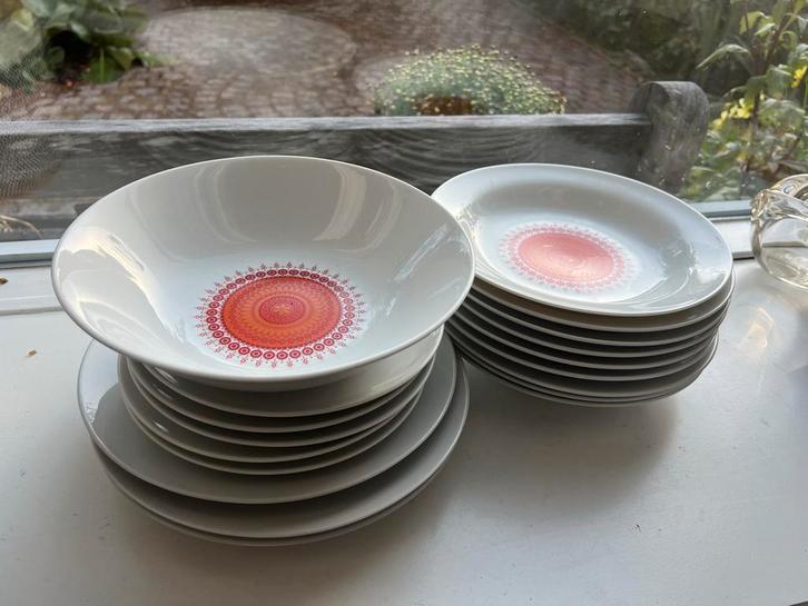 Bavaria Winterling Roslau Servies, Huis en Inrichting, Keuken | Servies, Zo goed als nieuw, Bord(en), Overige stijlen, Porselein