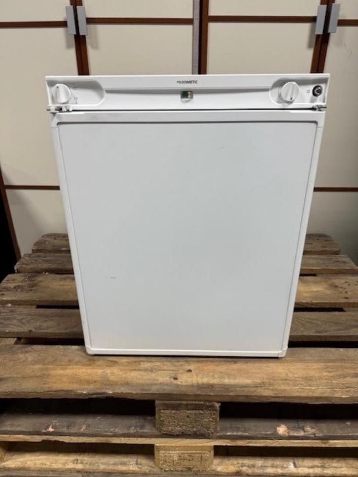 Dometic RF 62 absorptie koelkast, Caravans en Kamperen, Camper-accessoires, Zo goed als nieuw, Ophalen