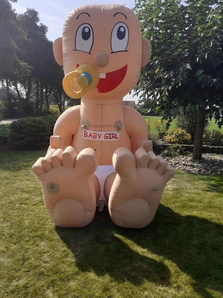 Baby opblaaspop te Huur, Hobby en Vrije tijd, Feestartikelen | Verhuur, Zo goed als nieuw, Geboorte of Huwelijk, Ophalen