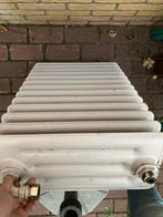 Kolomradiator gebruikt, afmeting 600x450x220 mm., Doe-het-zelf en Verbouw, Ophalen, 30 tot 80 cm, Radiator, 60 tot 150 cm