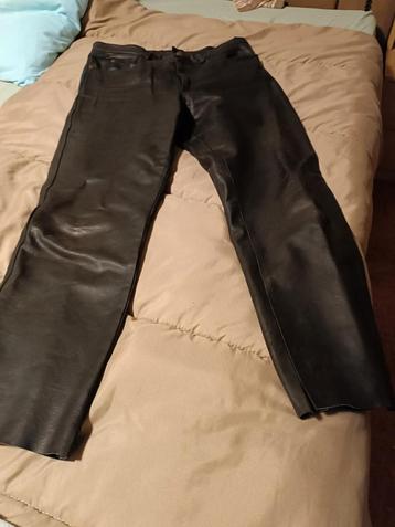 Lederen broek wijdte 36 heren beschikbaar voor biedingen