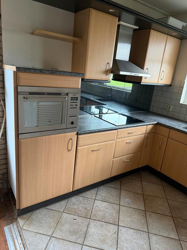 Complete Keuken incl. Apparatuur, Huis en Inrichting, Keuken | Complete keukens, Gebruikt, Hoekkeuken, Bruin, Kunststof, Ophalen